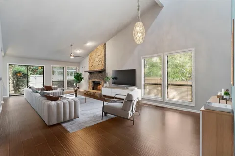 3000 Sawtooth Circle