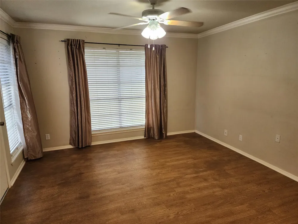 407 Avenue C Markham, TX 77456