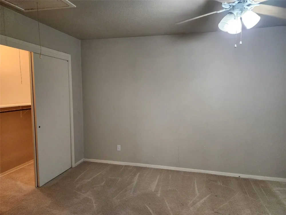 407 Avenue C Markham, TX 77456