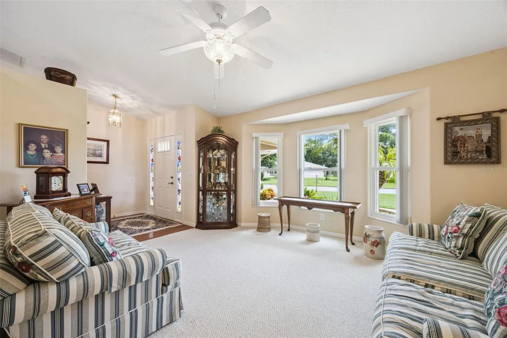 6631 BORG STREET Leesburg, FL 34748