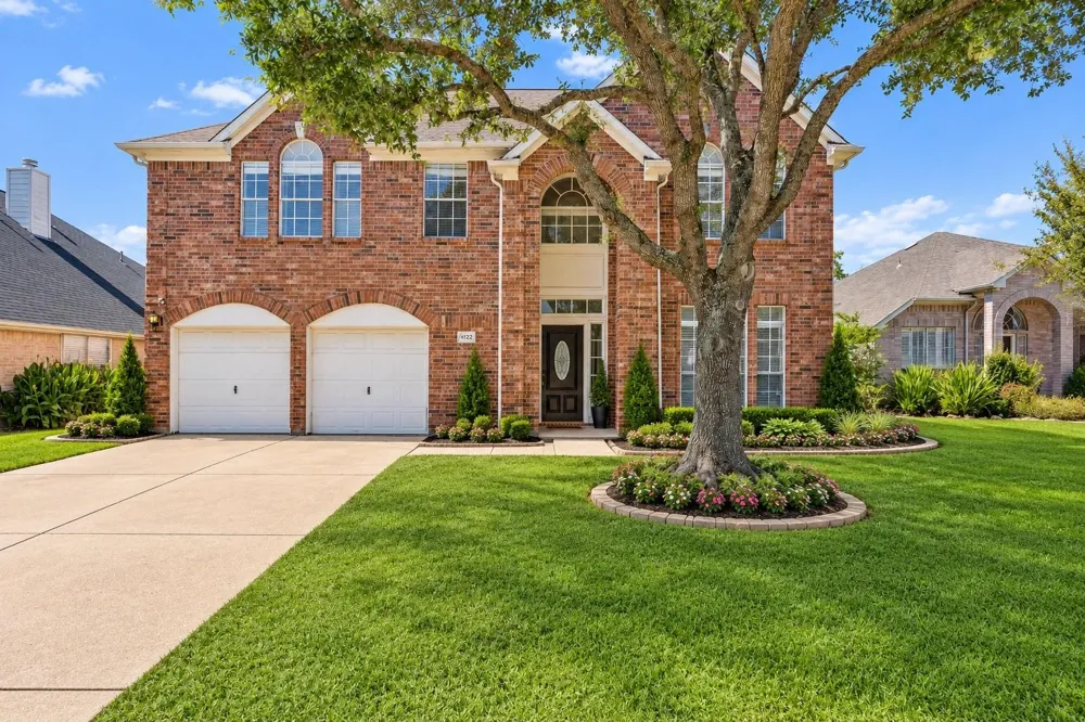 4122 Roaring Trail Drive Fresno, TX 77545