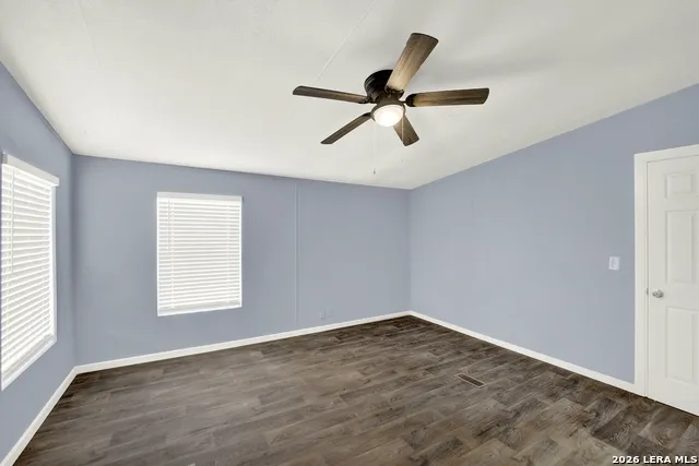 2806 Us Highway 90 Hondo, TX 78861