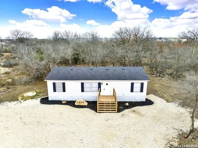 2806 Us Highway 90 Hondo, TX 78861