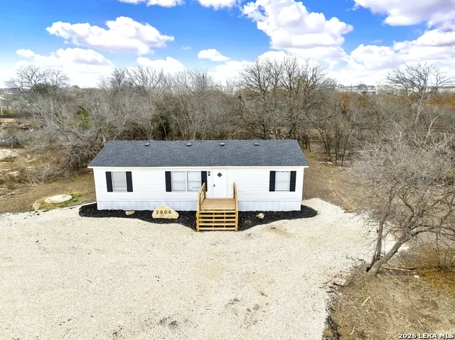 2806 Us Highway 90 Hondo, TX 78861