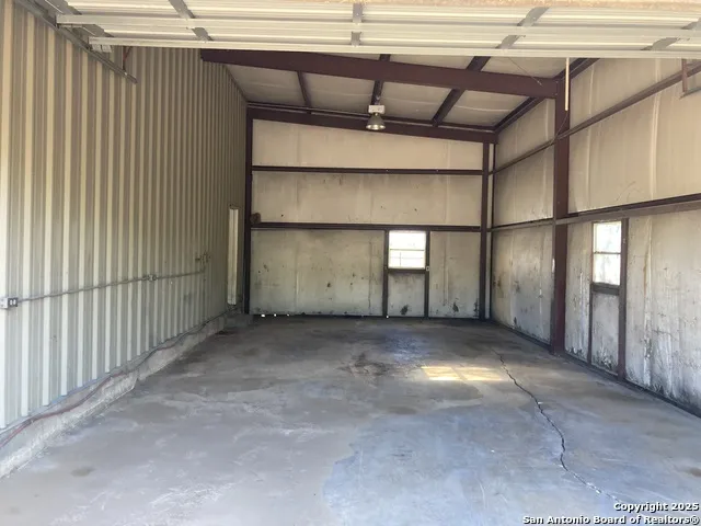 2605 19th Hondo, TX 78861