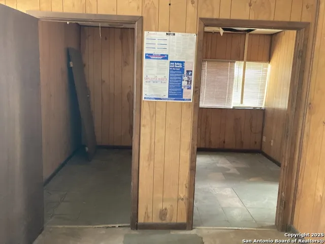 2605 19th Hondo, TX 78861