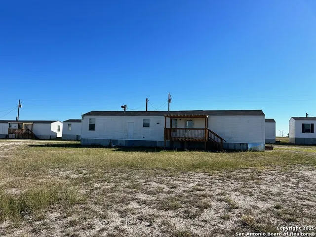 6542 County Rd 152 Kenedy, TX 78119