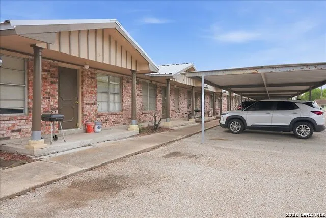 1400 SAINT MARYS ST Beeville, TX 78102