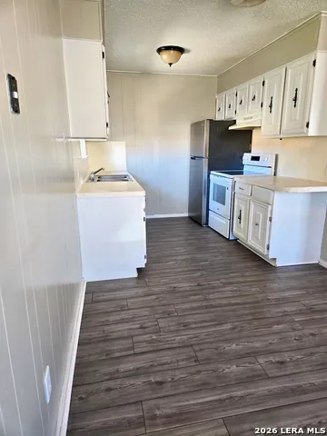 1400 SAINT MARYS ST Beeville, TX 78102