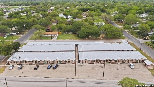 1400 SAINT MARYS ST Beeville, TX 78102