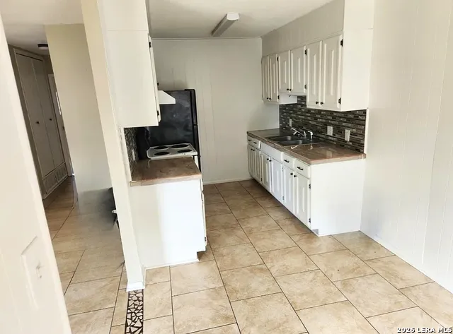 1400 SAINT MARYS ST Beeville, TX 78102