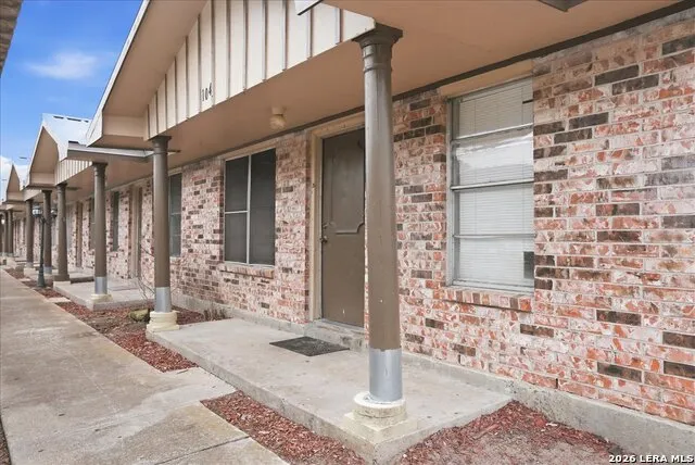 1400 SAINT MARYS ST Beeville, TX 78102