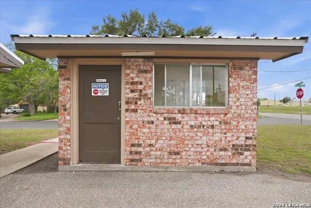 1400 SAINT MARYS ST Beeville, TX 78102