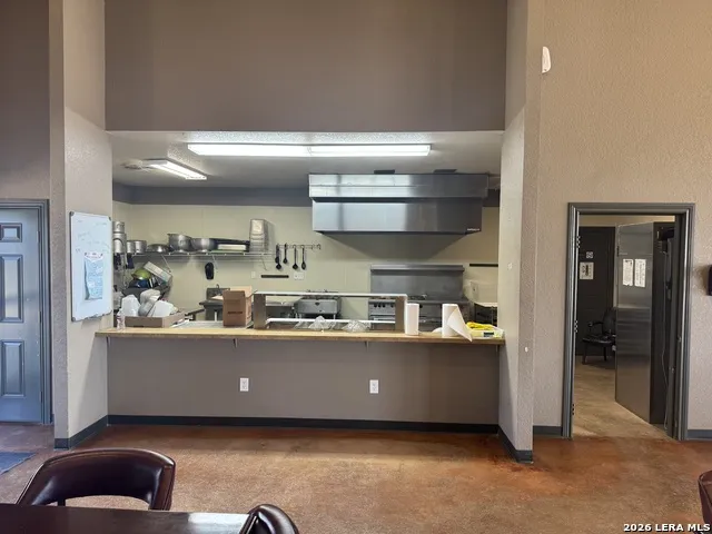 612 SERVICE COUNTY RD Carrizo Springs, TX 78834