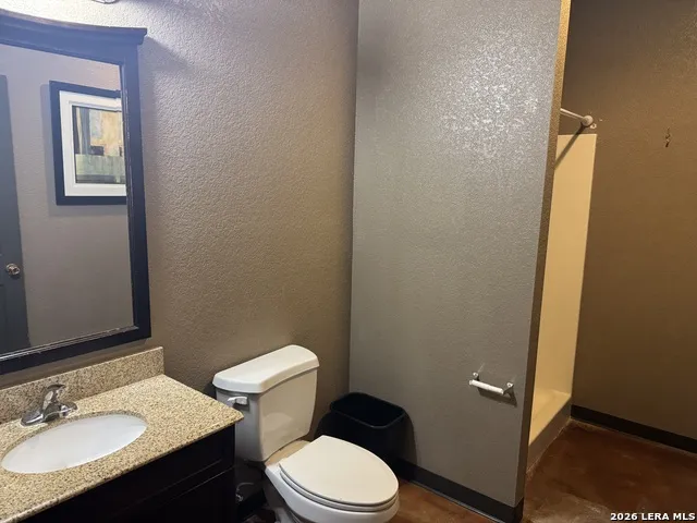 612 SERVICE COUNTY RD Carrizo Springs, TX 78834
