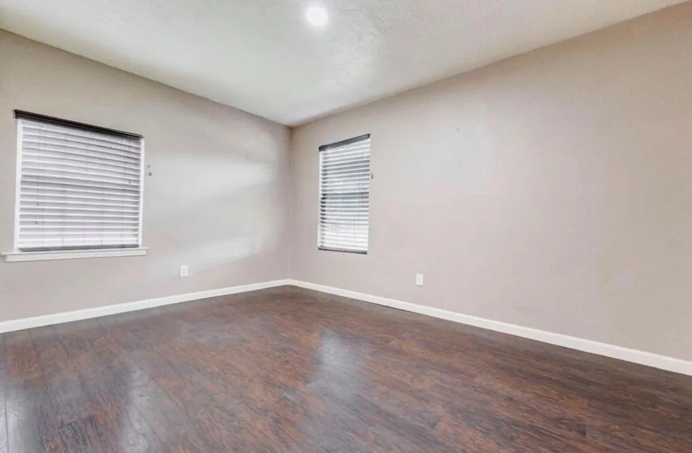 617 Burke Road Pasadena, TX 77506