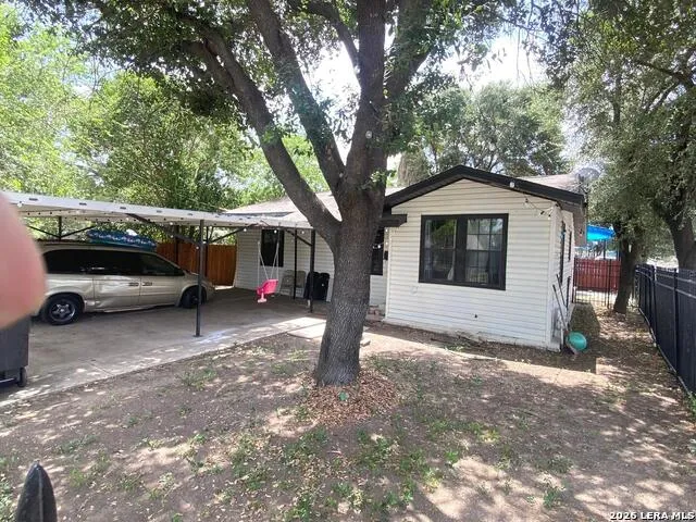 521 E EL DORADO San Antonio, TX 78204