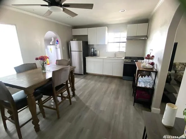 521 E EL DORADO San Antonio, TX 78204