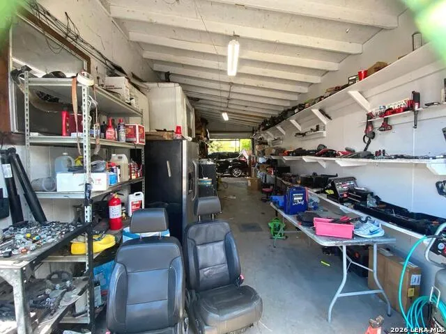 521 E EL DORADO San Antonio, TX 78204