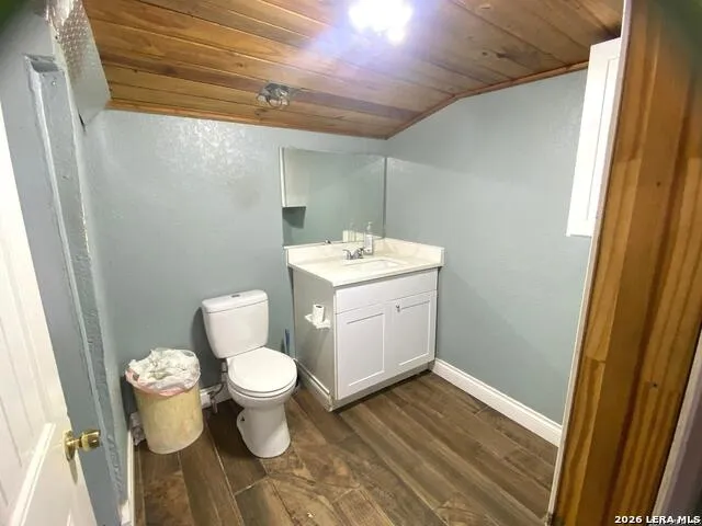 521 E EL DORADO San Antonio, TX 78204