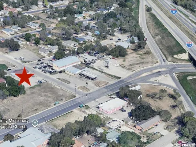 303 Bellinger St San Antonio, TX 78220