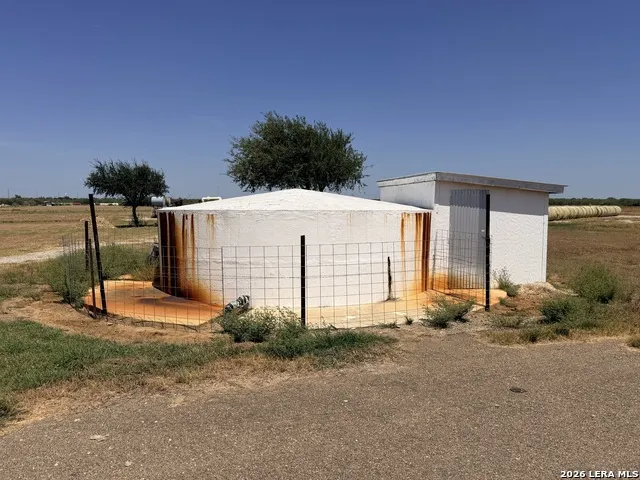 12673 W HIGHWAY 97 Charlotte, TX 78011