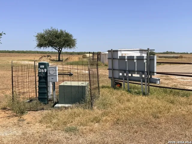 12673 W HIGHWAY 97 Charlotte, TX 78011