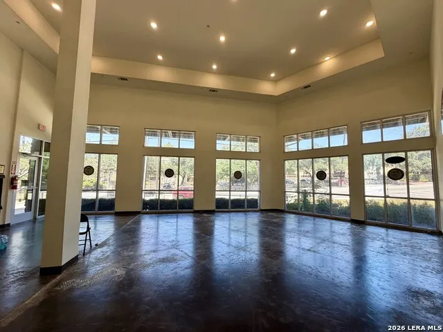 3230 Hillcrest Dr #3 Balcones Heights, TX 78201