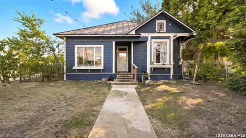 1502 Buena Vista
