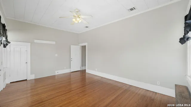 1502 Buena Vista San Antonio, TX 78207