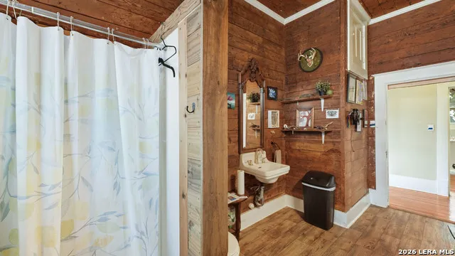 1502 Buena Vista San Antonio, TX 78207