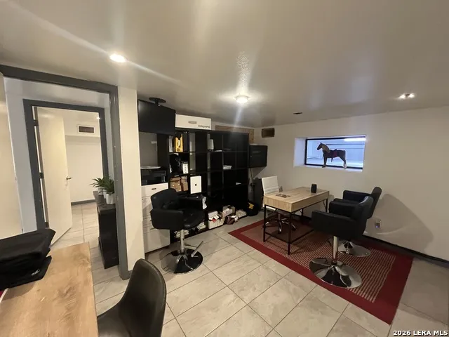 7913 MCPHERSON RD #111 Laredo, TX 78045