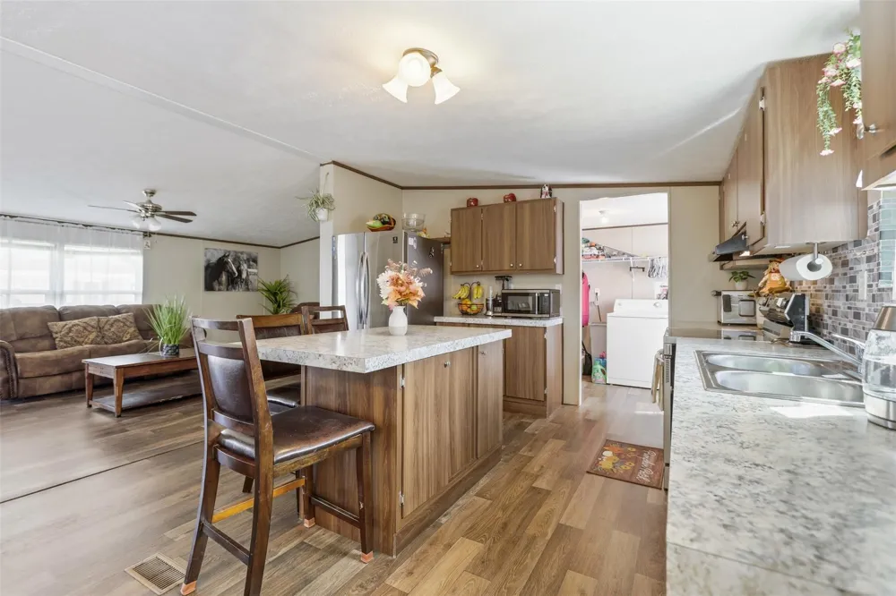 1015 Exotic Pine Street Huffman, TX 77336