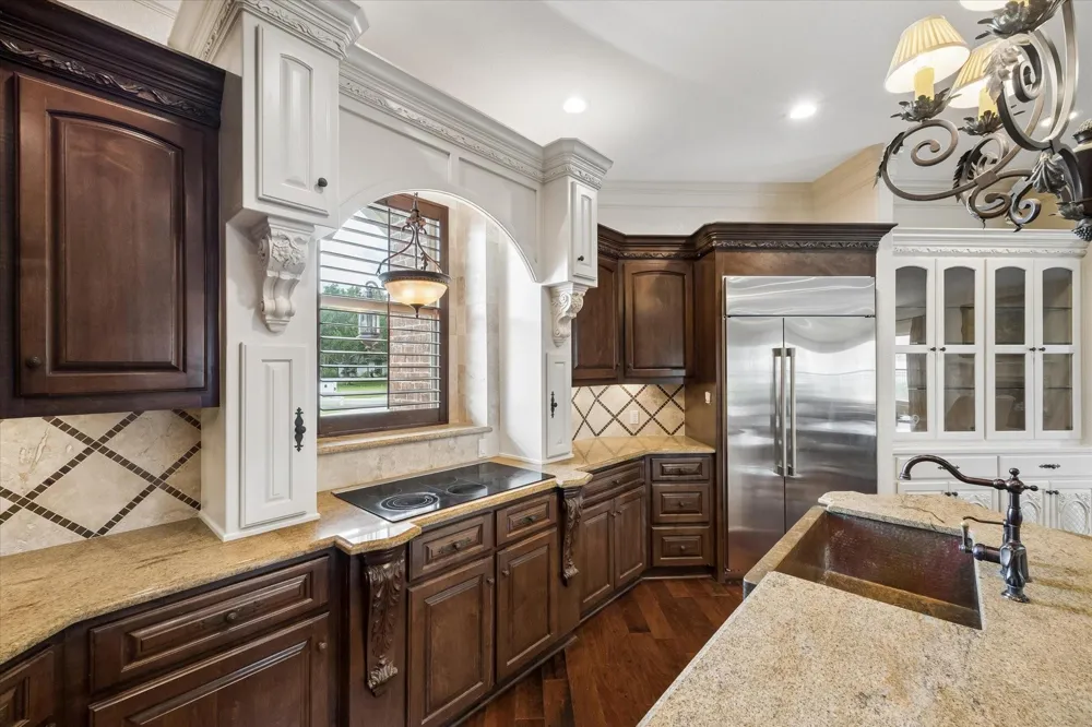 2103 Airline Drive Friendswood, TX 77546