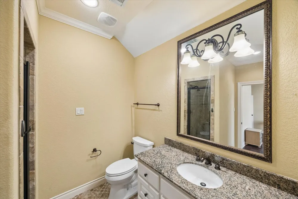 2103 Airline Drive Friendswood, TX 77546