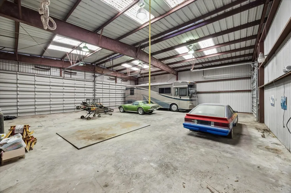 2103 Airline Drive Friendswood, TX 77546