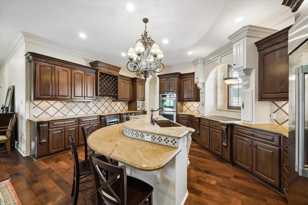 2103 Airline Drive Friendswood, TX 77546