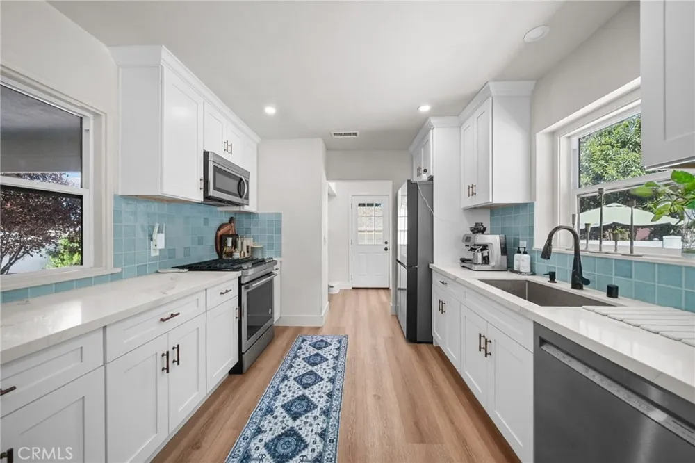 6013 Gregory Whittier, CA 90601