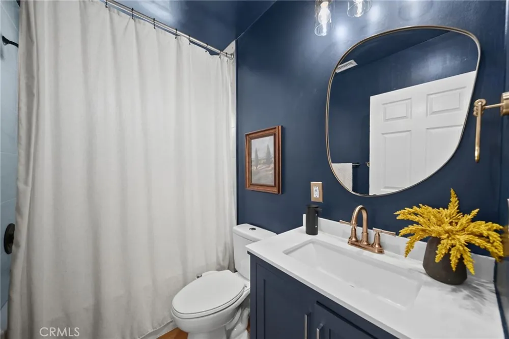 6013 Gregory Whittier, CA 90601