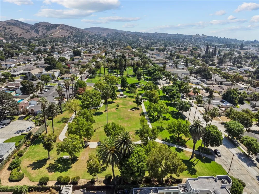 6013 Gregory Whittier, CA 90601