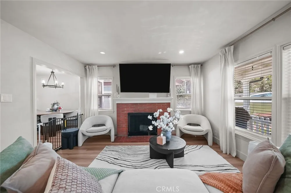 6013 Gregory Whittier, CA 90601