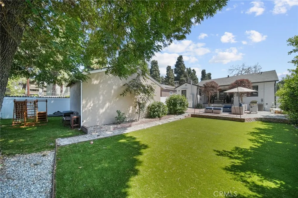 6013 Gregory Whittier, CA 90601