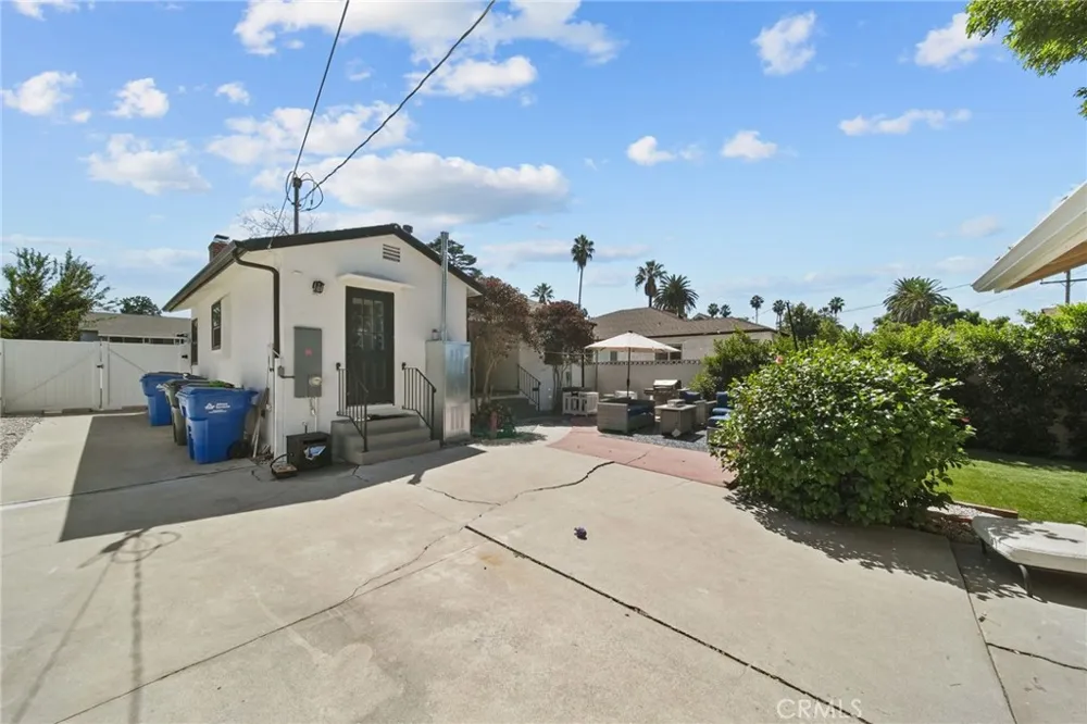 6013 Gregory Whittier, CA 90601