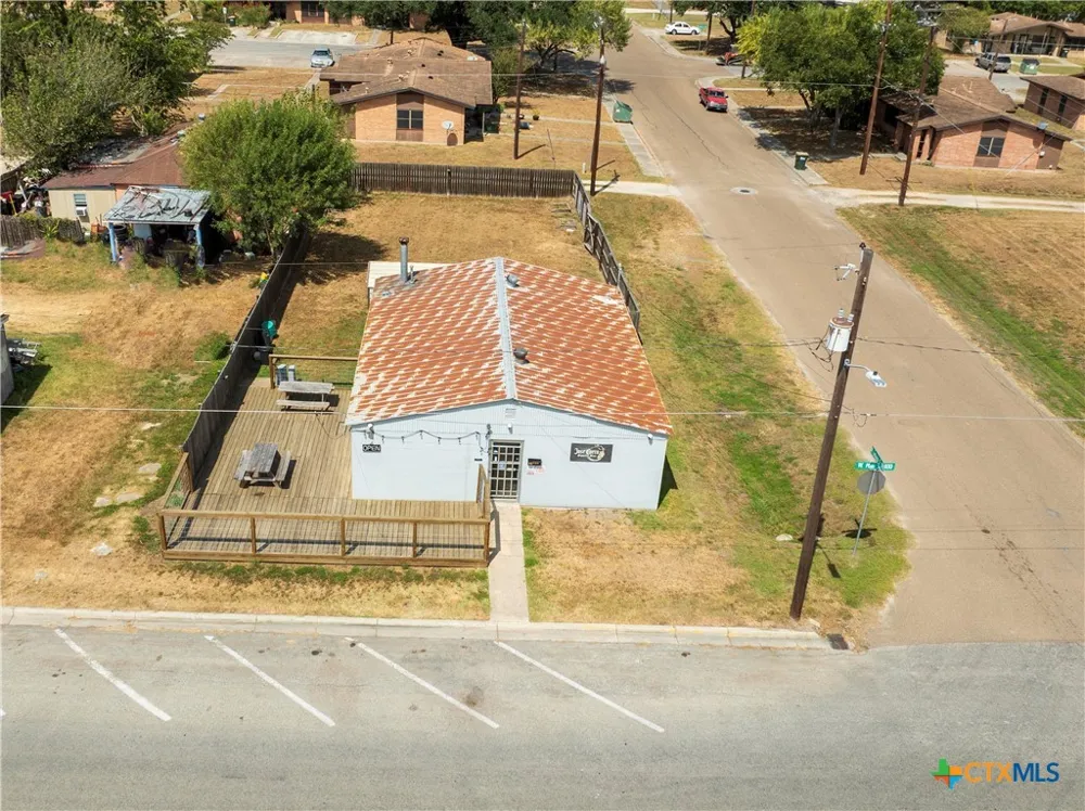 400 W Main Street Cuero, TX 77954