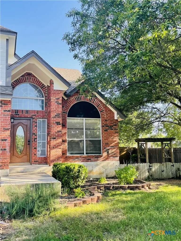 6 Kirkwood Cove New Braunfels, TX 78130