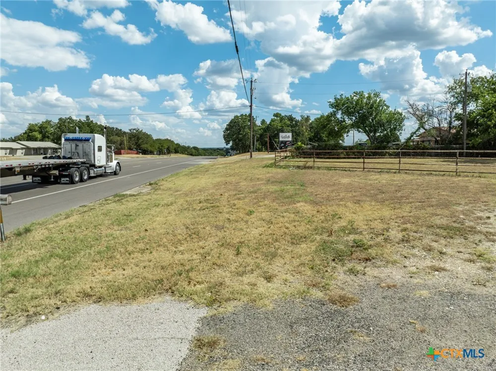 4704 S S Hwy 36 Highway Gatesville, TX 76528
