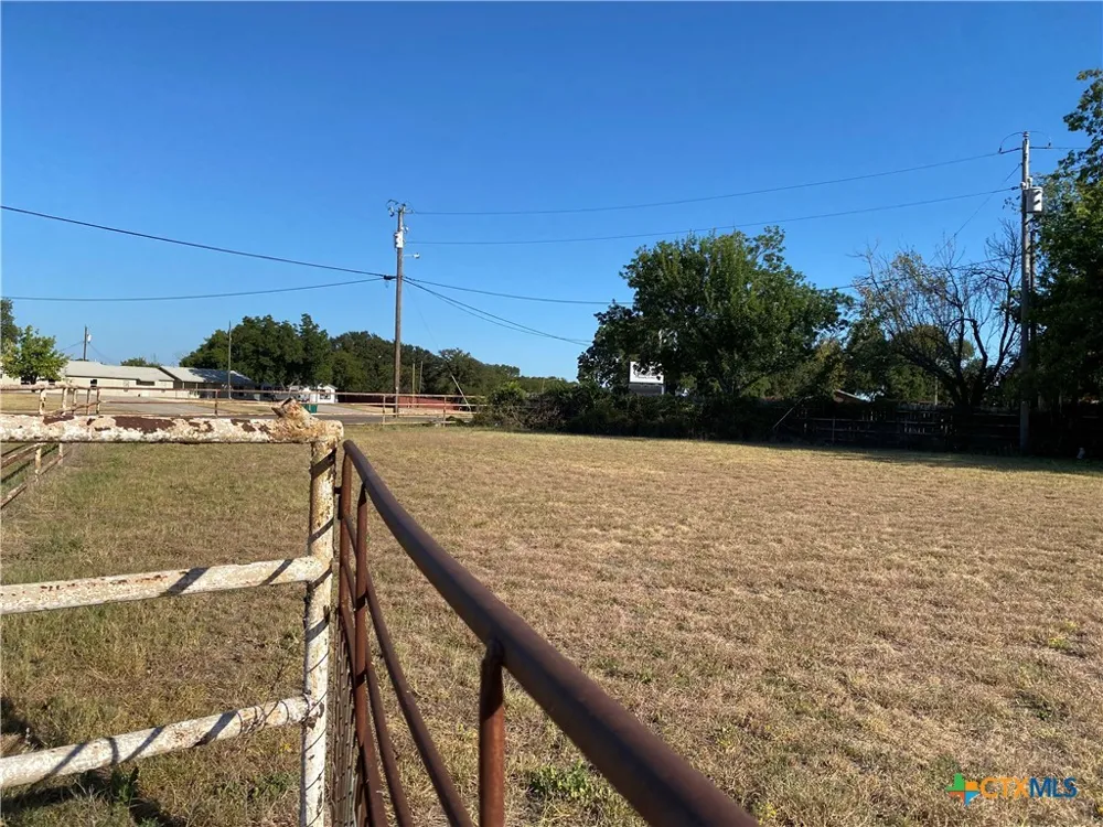 4704 S S Hwy 36 Highway Gatesville, TX 76528