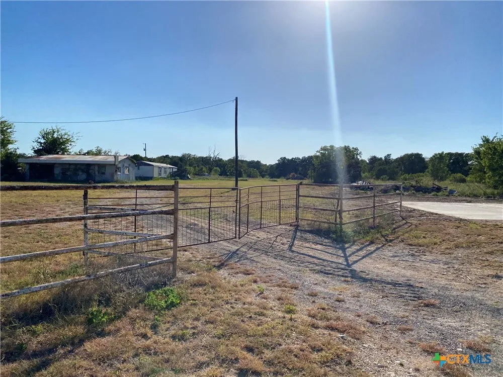 4704 S S Hwy 36 Highway Gatesville, TX 76528