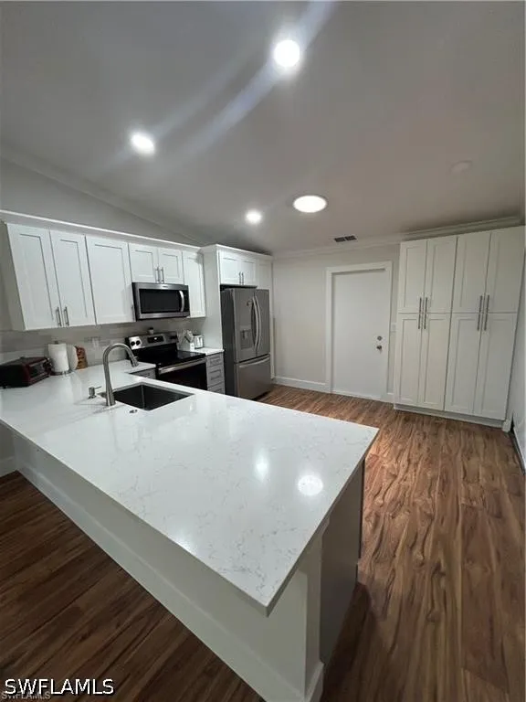 Grande Bayou Court Fort Myers, FL 33908