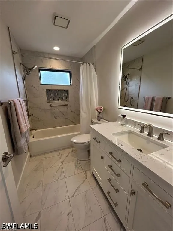 Grande Bayou Court Fort Myers, FL 33908